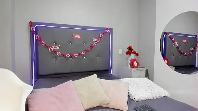 emma lye online show from 04-11-26, 08:57