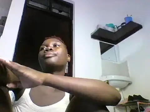 sexyqueen02 online show from 01-06-25, 01:41