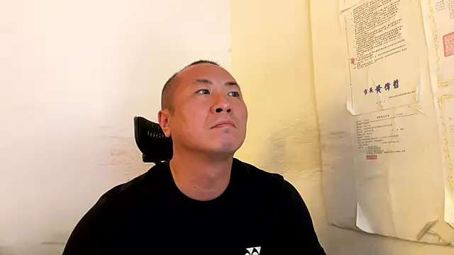chih515 online show from 06-08-26, 03:07