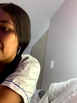 Larabrooks online show from 11-20-25, 06:40