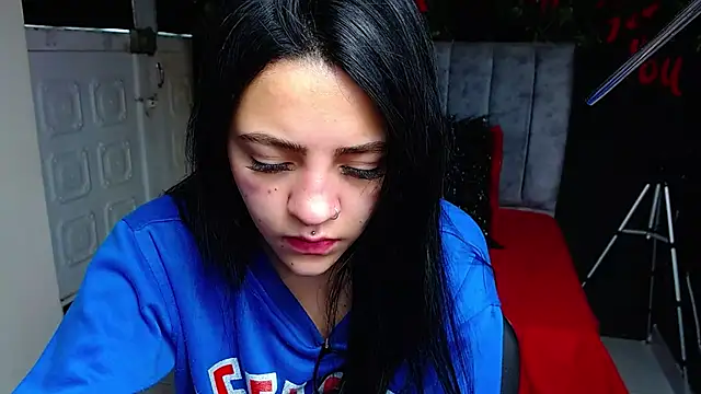 Violettasquirt online show from 05-13-26, 02:14
