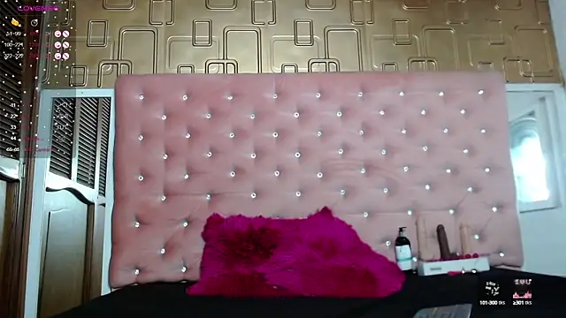 Molly gomez  online show from 03-01-25, 07:37