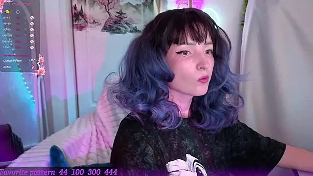 Toxic Ellies online show from 07-01-26, 03:34