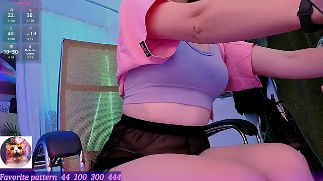 Toxic Ellies online show from 07-15-26, 01:38