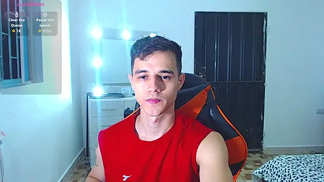 Snapshot of ADAM_HOT chatting on 07-18-26, 11:30 ADAM HOT online show from 07-18-26, 11:30