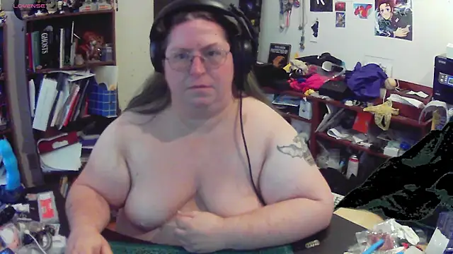Snapshot of ShibariTurtleDuck chatting on 05-29-26, 01:53 ShibariTurtleDuck online show from 05-29-26, 01:53
