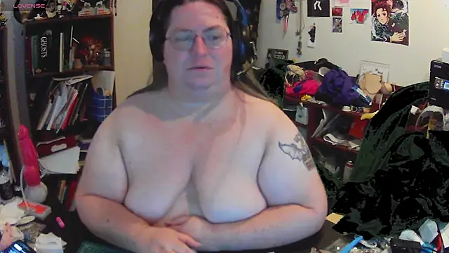 Snapshot of ShibariTurtleDuck chatting on 06-02-26, 01:13 ShibariTurtleDuck online show from 06-02-26, 01:13