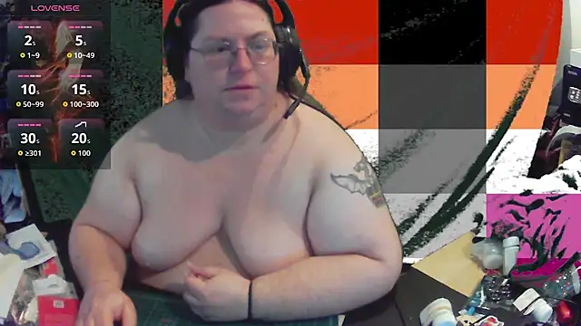 Snapshot of ShibariTurtleDuck chatting on 06-17-26, 04:52 ShibariTurtleDuck online show from 06-17-26, 04:52