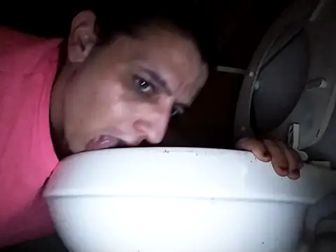 UniqueKorn86 online show from 10-09-25, 07:34