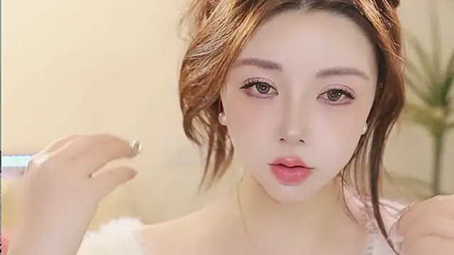 Qiaoqiao  online show from 03-17-26, 12:52