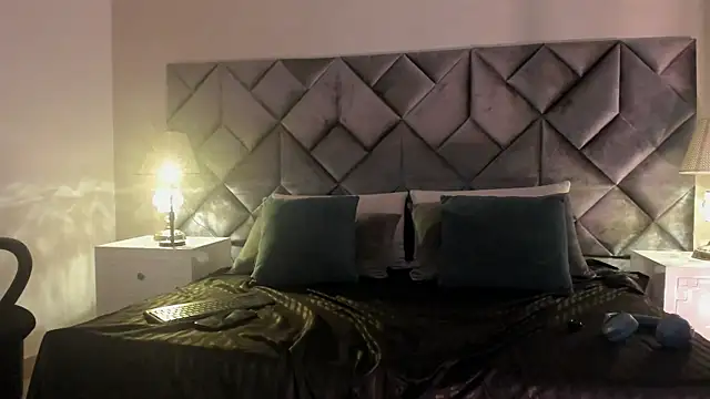 Luisa0110 online show from 06-18-26, 05:39