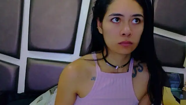 Snapshot of NicoleEsposito chatting on 07-03-26, 12:44 NicoleEsposito online show from 07-03-26, 12:44