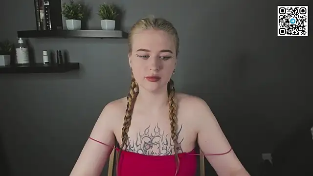 Pinku kitsune online show from 06-17-26, 01:08