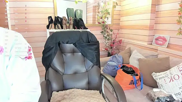 Victoria collins 1 online show from 03-25-26, 11:05