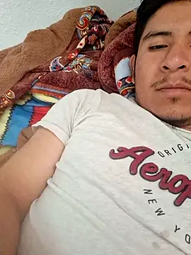 uziel2345 online show from 09-10-25, 01:38