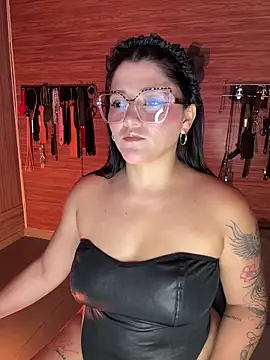 Snapshot of yey_bdsm chatting on 04-19-26, 06:10 yey bdsm online show from 04-19-26, 06:10