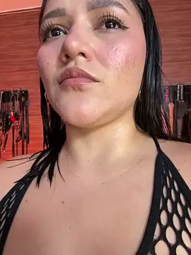 Snapshot of yey_bdsm chatting on 05-11-26, 04:26 yey bdsm online show from 05-11-26, 04:26