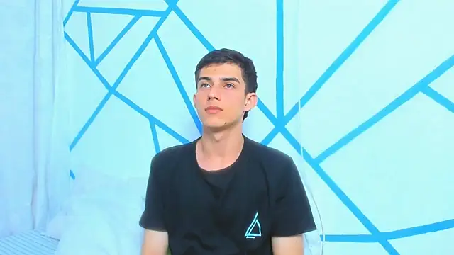 liam scott77 online show from 02-06-25, 09:06