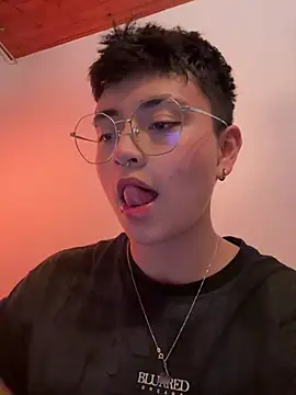 Ashley Chriss online show from 12-30-24, 07:37