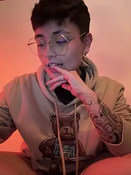 Ashley Chriss online show from 01-24-25, 07:41