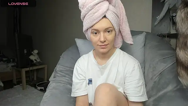 foxy blond online show from 03-21-25, 03:22