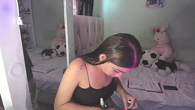 KittyKlum online show from 03-19-26, 05:17