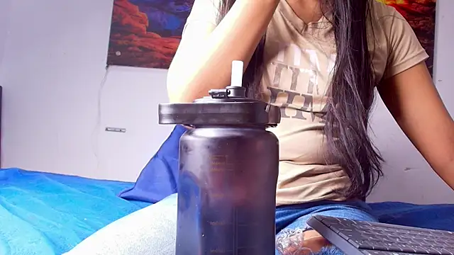 anisha x online show from 10-28-25, 07:16