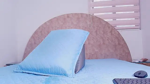anisha x online show from 05-25-26, 07:20