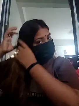 Snapshot of Hotmilfxox chatting on 12-05-24, 01:38 Hotmilfxox online show from 12-05-24, 01:38