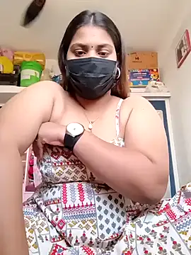 Snapshot of Hotmilfxox chatting on 01-07-25, 08:34 Hotmilfxox online show from 01-07-25, 08:34