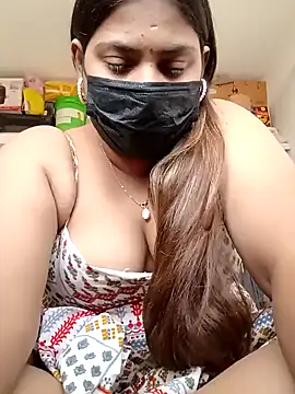 Snapshot of Hotmilfxox chatting on 01-27-25, 07:56 Hotmilfxox online show from 01-27-25, 07:56