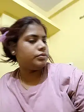 Snapshot of Hotmilfxox chatting on 03-05-25, 04:02 Hotmilfxox online show from 03-05-25, 04:02