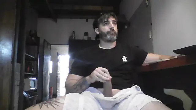 ozzypsico13 online show from 06-12-26, 05:01