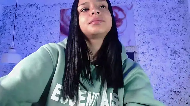 Snapshot of Zoee_babygirl chatting on 01-04-25, 12:59 Zoee babygirl online show from 01-04-25, 12:59