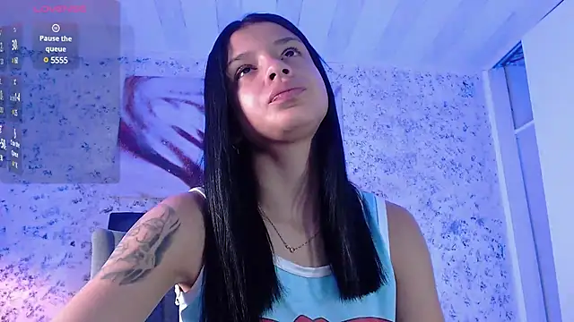 Snapshot of Zoee_babygirl chatting on 02-08-25, 01:54 Zoee babygirl online show from 02-08-25, 01:54