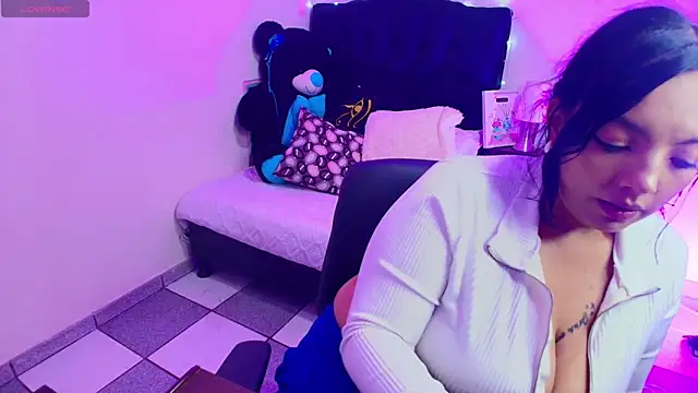 loren tits24 online show from 05-02-26, 10:48