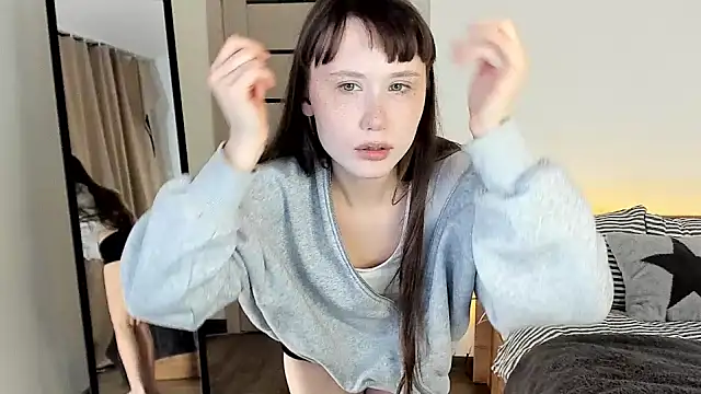 Stella Sunny online show from 03-06-26, 10:50