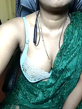 Snapshot of Anjali_cute-Pondati chatting on 06-24-26, 12:20 Anjali cute-Pondati online show from 06-24-26, 12:20