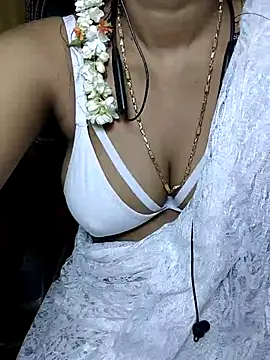 Snapshot of Anjali_cute-Pondati chatting on 07-10-26, 02:05 Anjali cute-Pondati online show from 07-10-26, 02:05