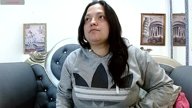 Snapshot of KataleyaStiward chatting on 05-27-26, 12:57 KataleyaStiward online show from 05-27-26, 12:57
