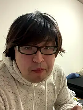 yuuki198912 online show from 01-10-26, 12:29