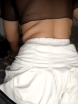 emma-19- online show from 03-26-26, 04:29