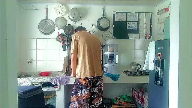 Andy gray online show from 10-28-25, 05:04