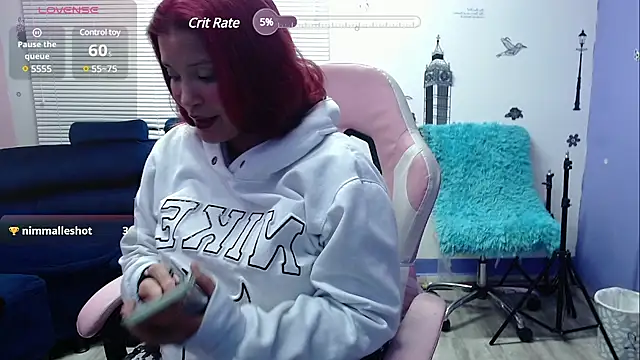 brithany smiith  online show from 02-02-25, 03:54
