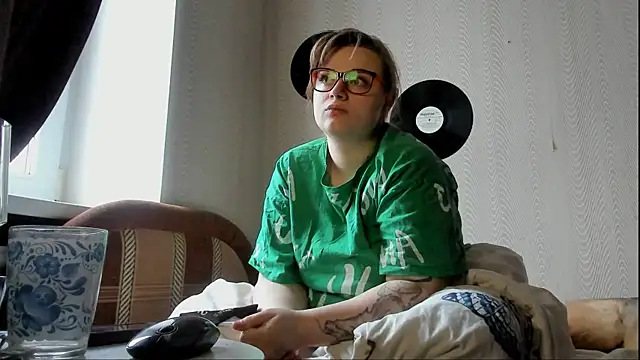 Seductive She Wolf online show from 03-09-26, 02:43