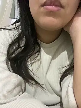 yassminsexy22 online show from 01-11-25, 08:10