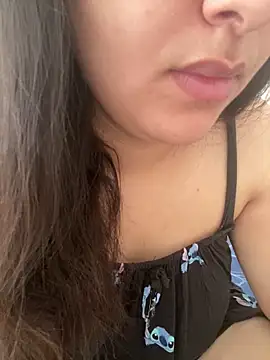 yassminsexy22 online show from 10-25-25, 12:56