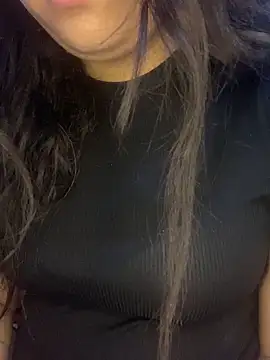 yassminsexy22 online show from 12-21-25, 12:34