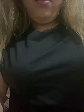 yassminsexy22 online show from 01-31-26, 09:35