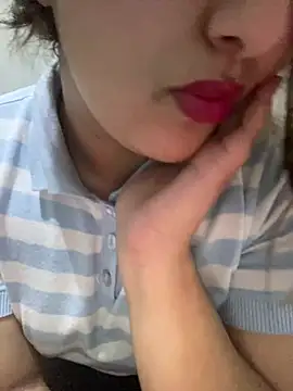 yassminsexy22 online show from 02-19-26, 07:54